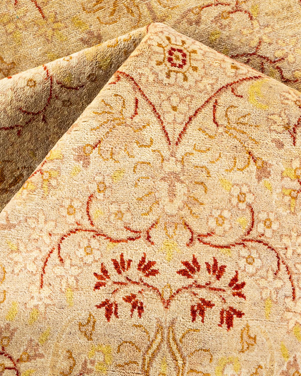 Handgeknüpfter elfenbeinfarbener Mogul-Teppich mit Blumenmuster, Unikat im Angebot 1