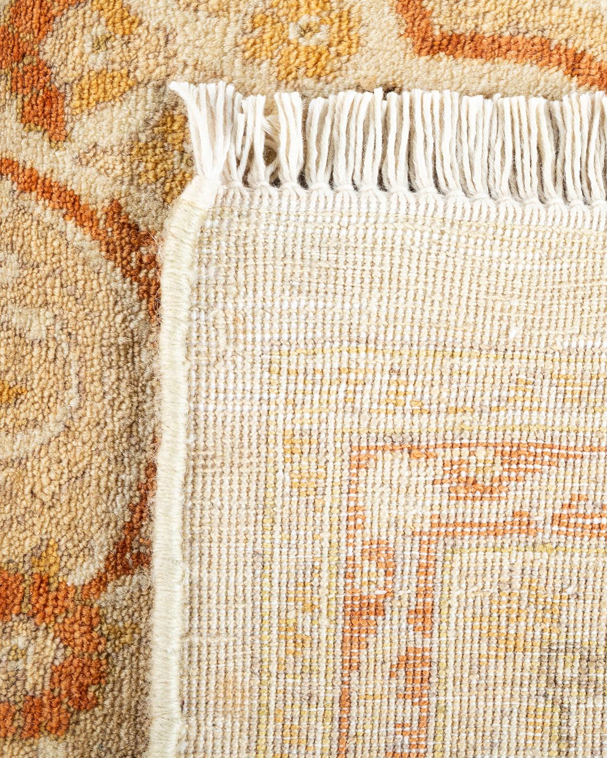 XXIe siècle et contemporain Tapis Mogul ivoire à fleurs noué à la main - Exemplaire unique en vente
