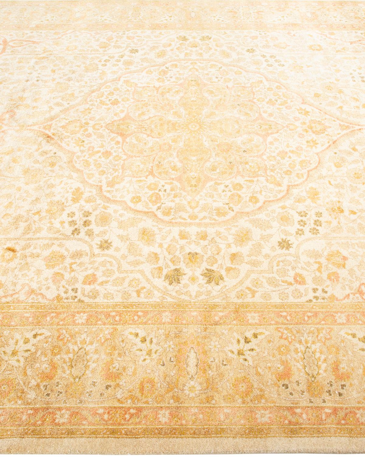 One-Of-A-Kind Hand Knotted Floral Mogul Ivory Area Rug In New Condition For Sale In Norwalk, CT