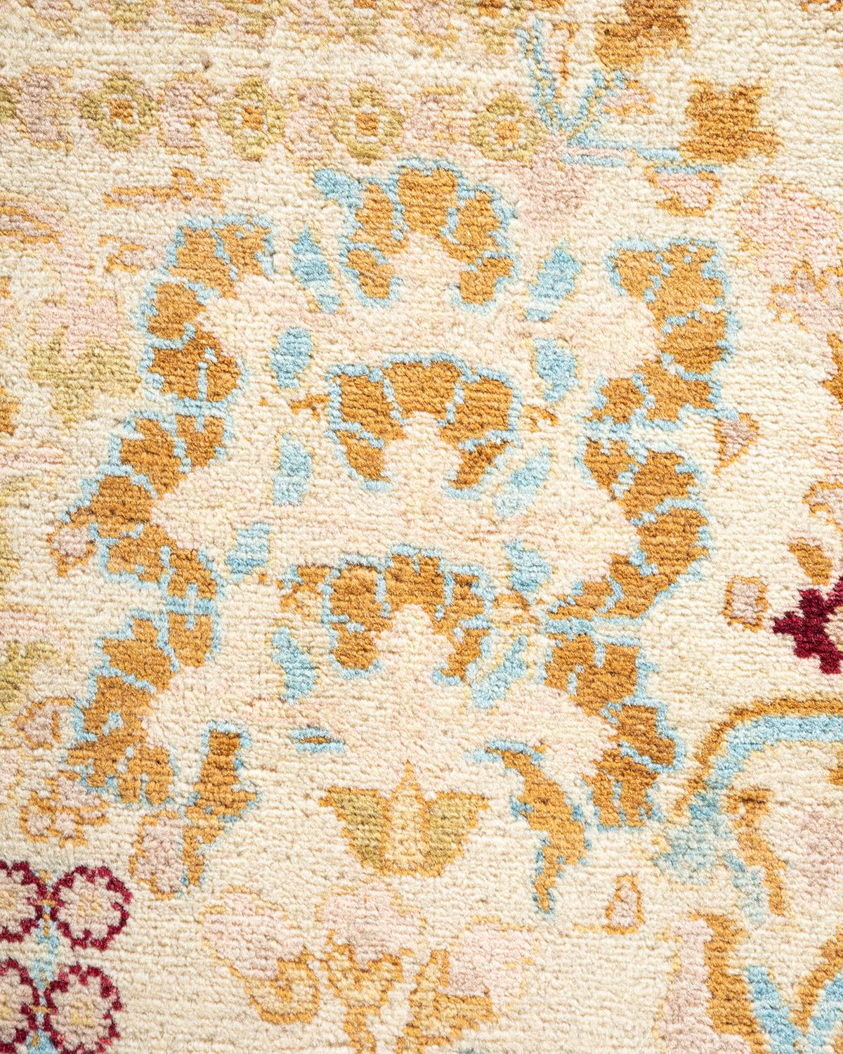 Pakistanais Tapis Mogul ivoire à fleurs noué à la main - Exemplaire unique en vente