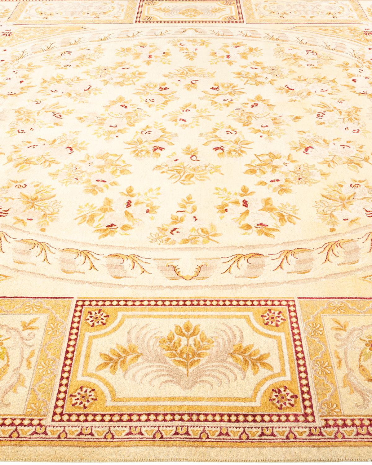 One-of-a-kind Hand Knotted Floral Mogul Ivory Area Rug In New Condition For Sale In Norwalk, CT