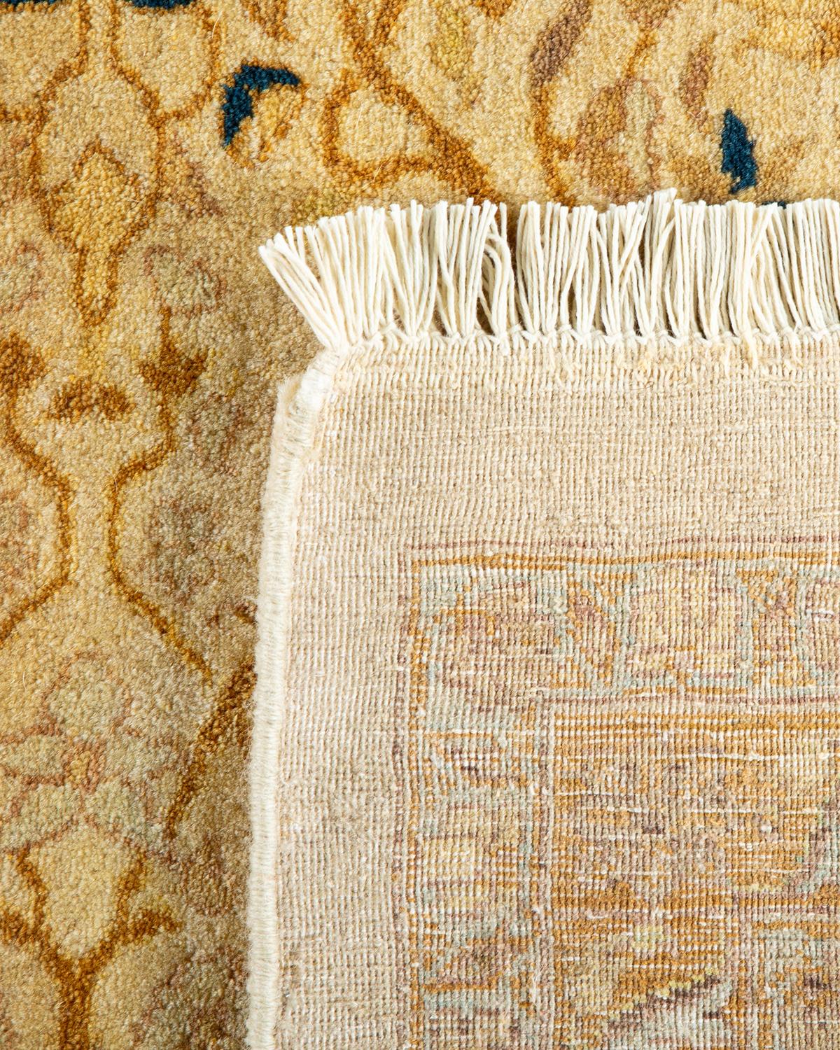 XXIe siècle et contemporain Tapis Mogul ivoire à fleurs noué à la main - Exemplaire unique en vente