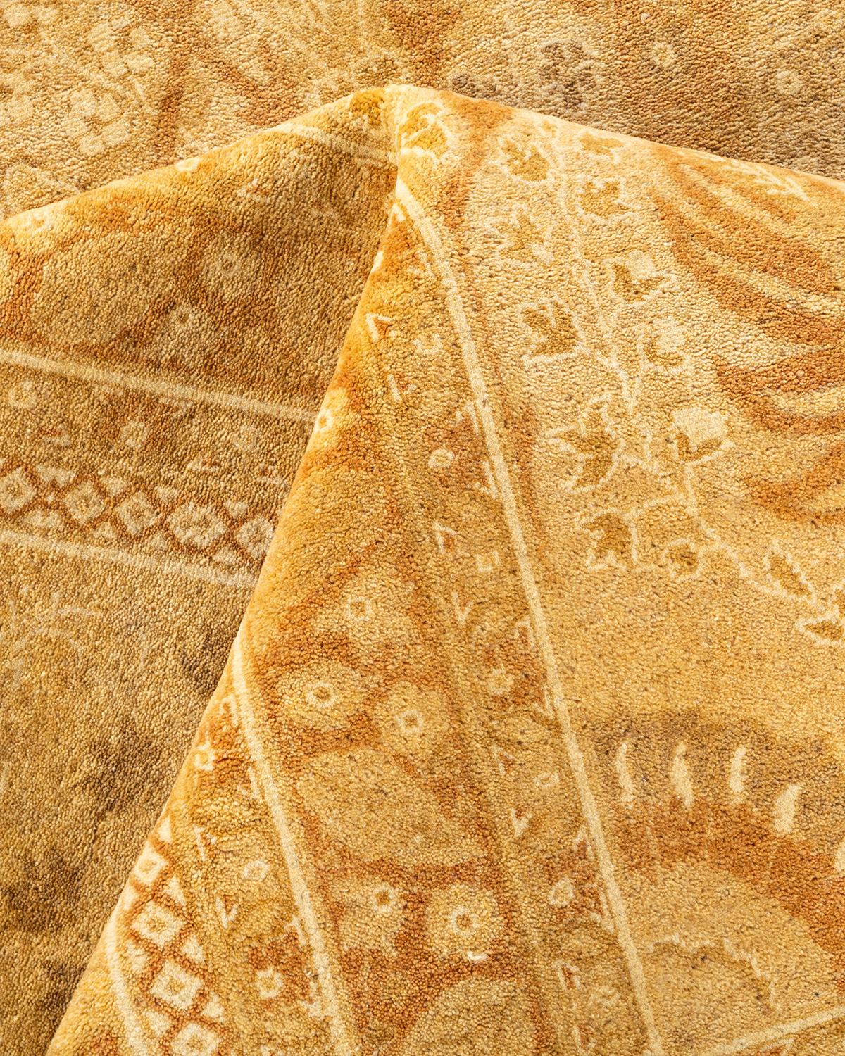Tapis Mogul ivoire à fleurs noué à la main - Exemplaire unique en vente 1