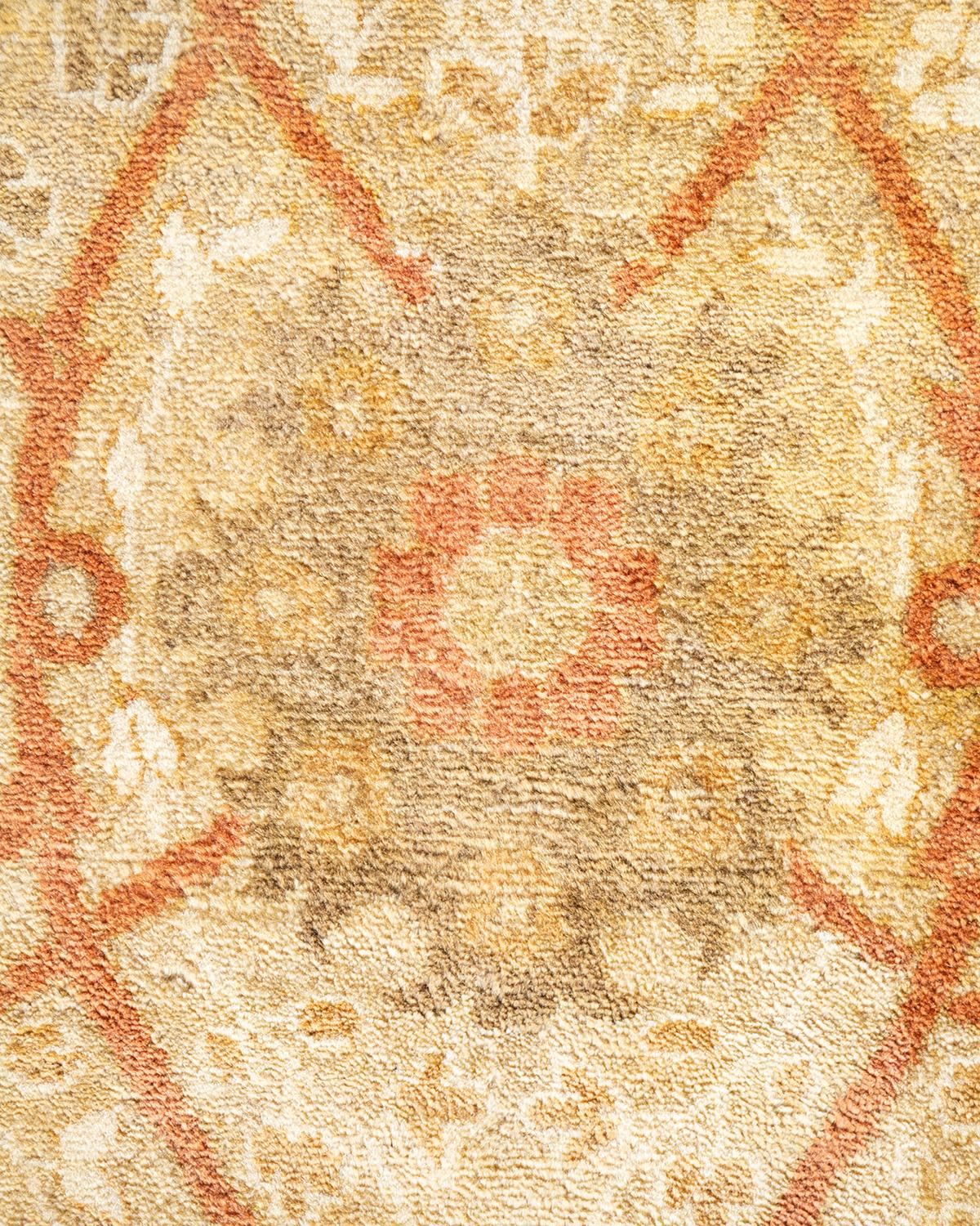 Handgeknüpfter elfenbeinfarbener Mogul-Teppich mit Blumenmuster, Unikat (Pakistanisch) im Angebot