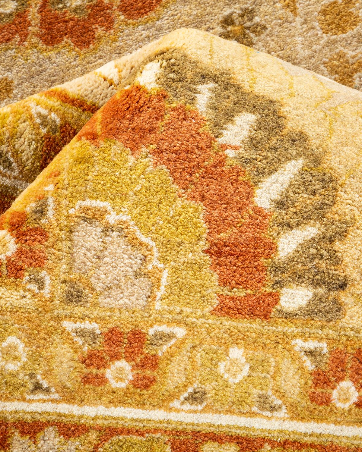 Tapis Mogul ivoire à fleurs noué à la main - Exemplaire unique en vente 1