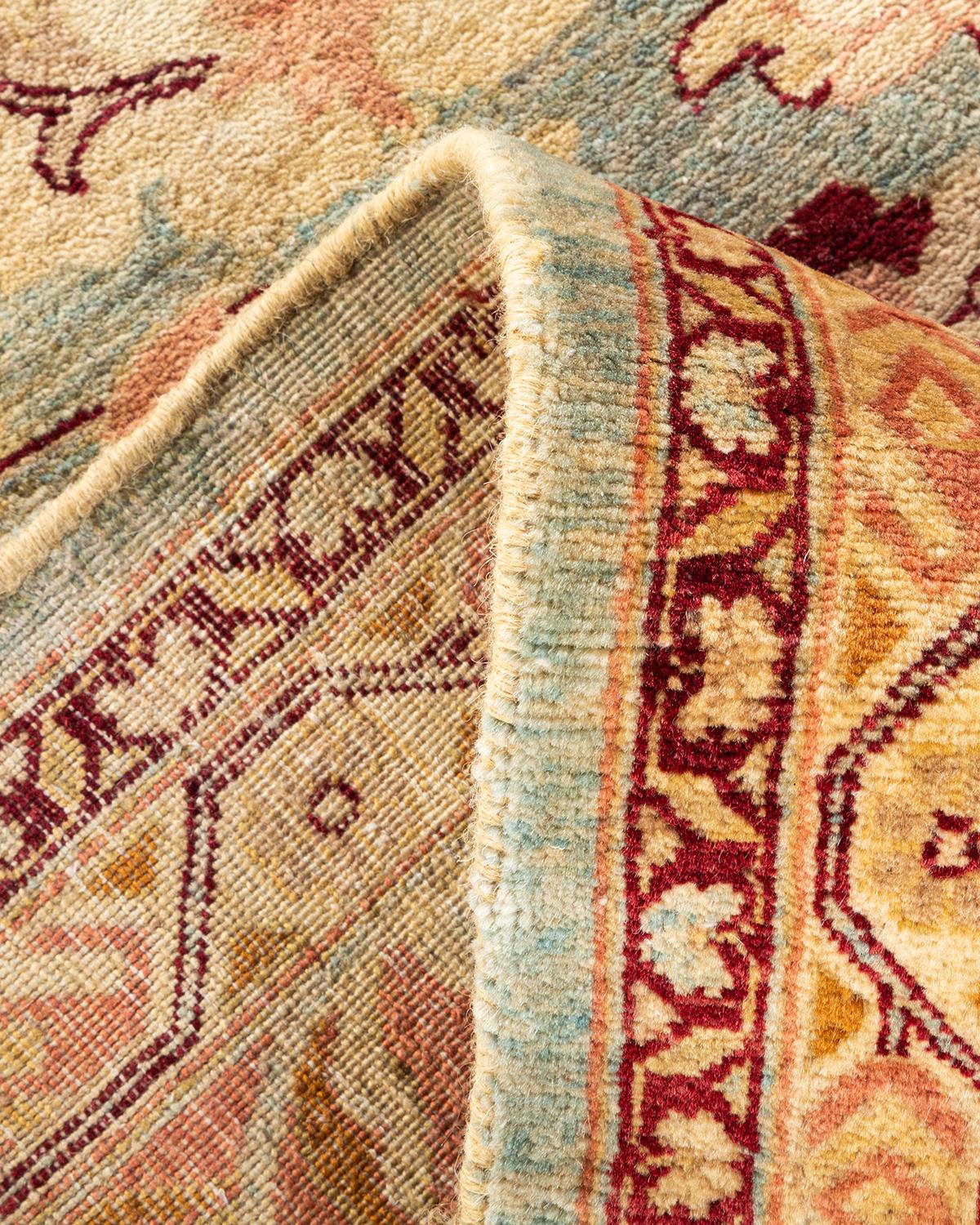 Tapis Mogul bleu clair à fleurs noué à la main, unique en son genre Neuf - En vente à Norwalk, CT