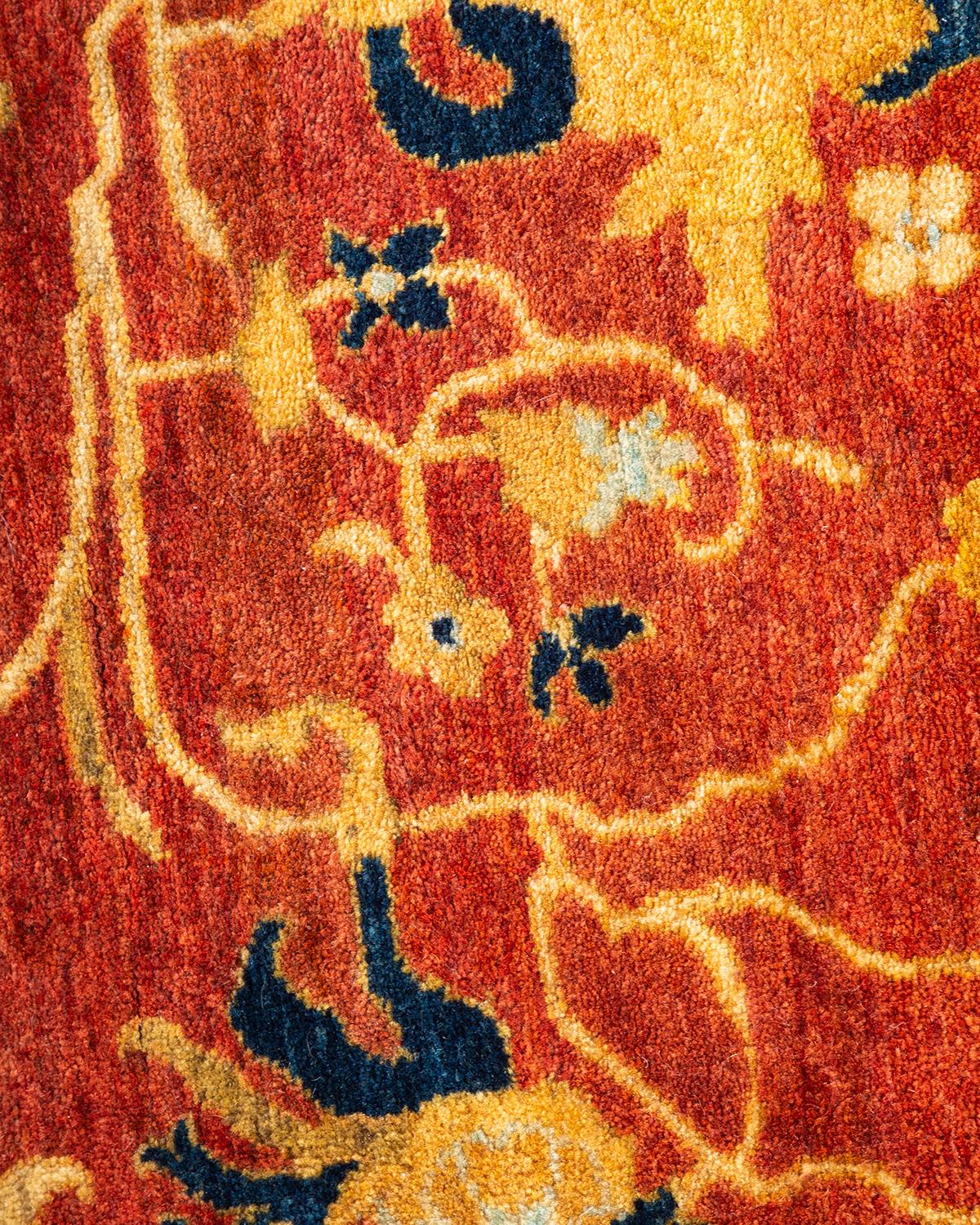 Pakistanais Tapis Mogul orange à motifs floraux noués à la main, unique en son genre en vente