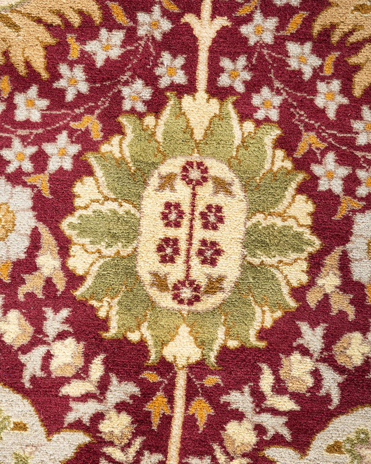 Handgeknüpfter, geblümter Mogul-Teppich in Violett, Unikat (Pakistanisch) im Angebot