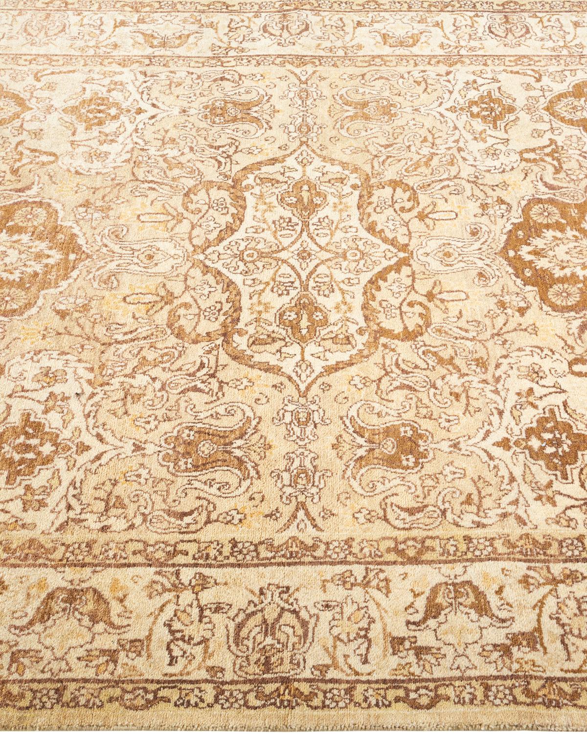 Tapis Mogul jaune à fleurs noué à la main, unique en son genre Neuf - En vente à Norwalk, CT