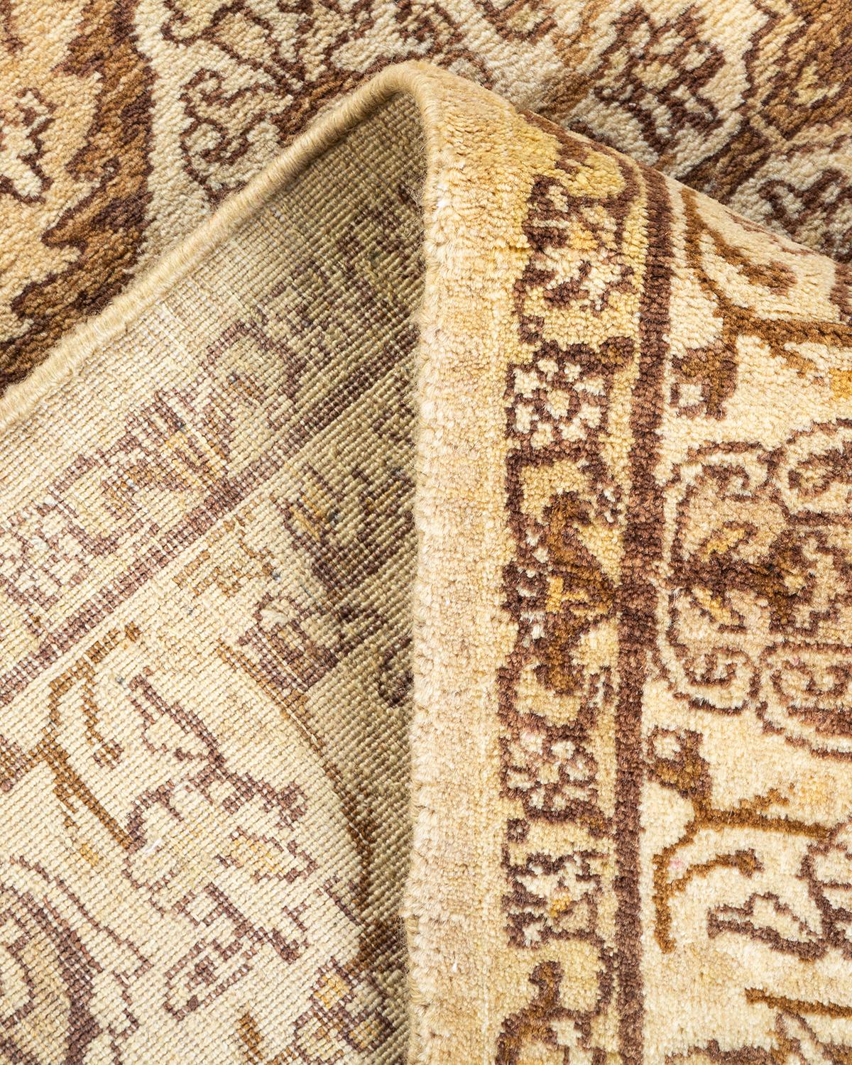 Laine Tapis Mogul jaune à fleurs noué à la main, unique en son genre en vente
