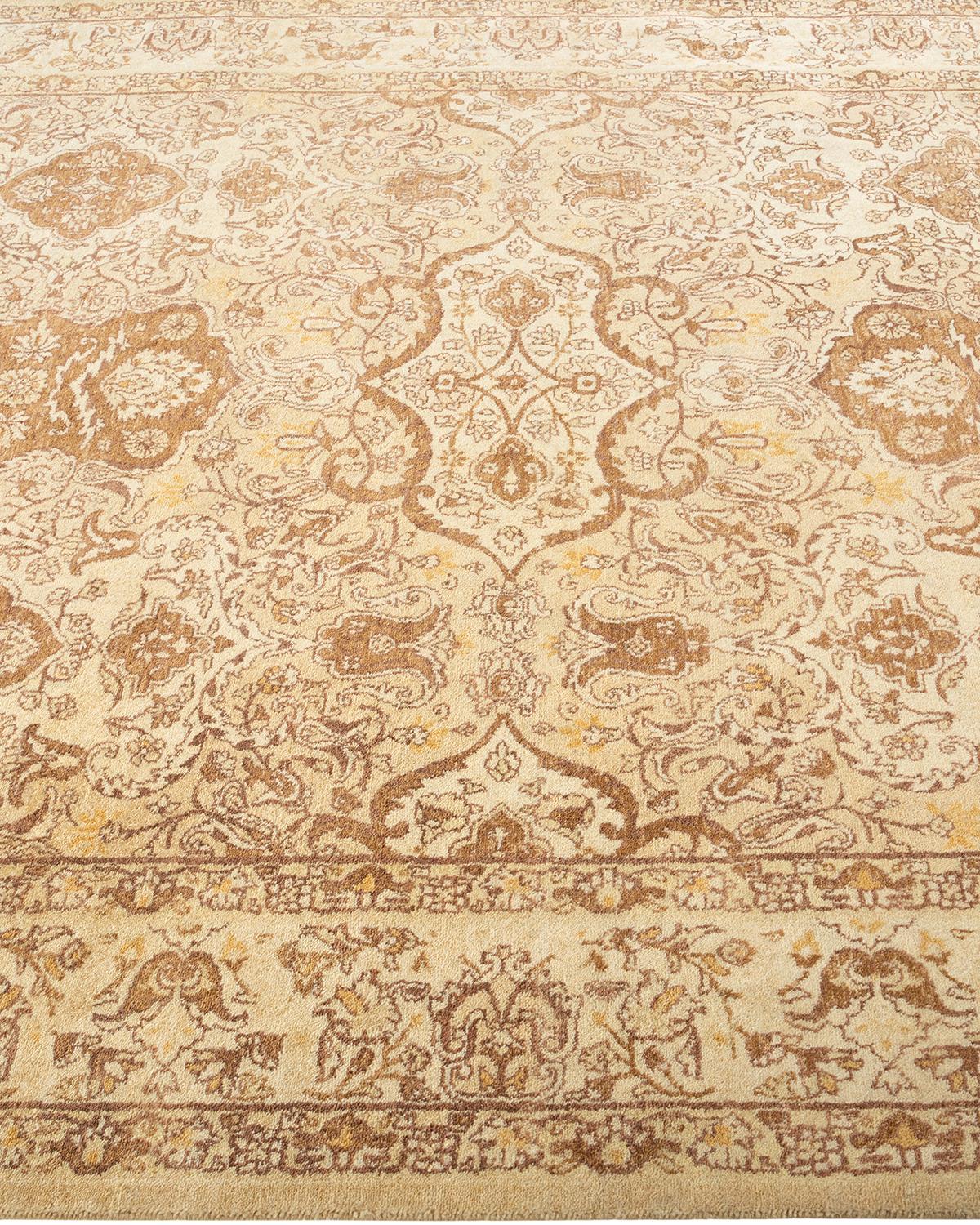 Tapis Mogul jaune à fleurs noué à la main, unique en son genre Neuf - En vente à Norwalk, CT
