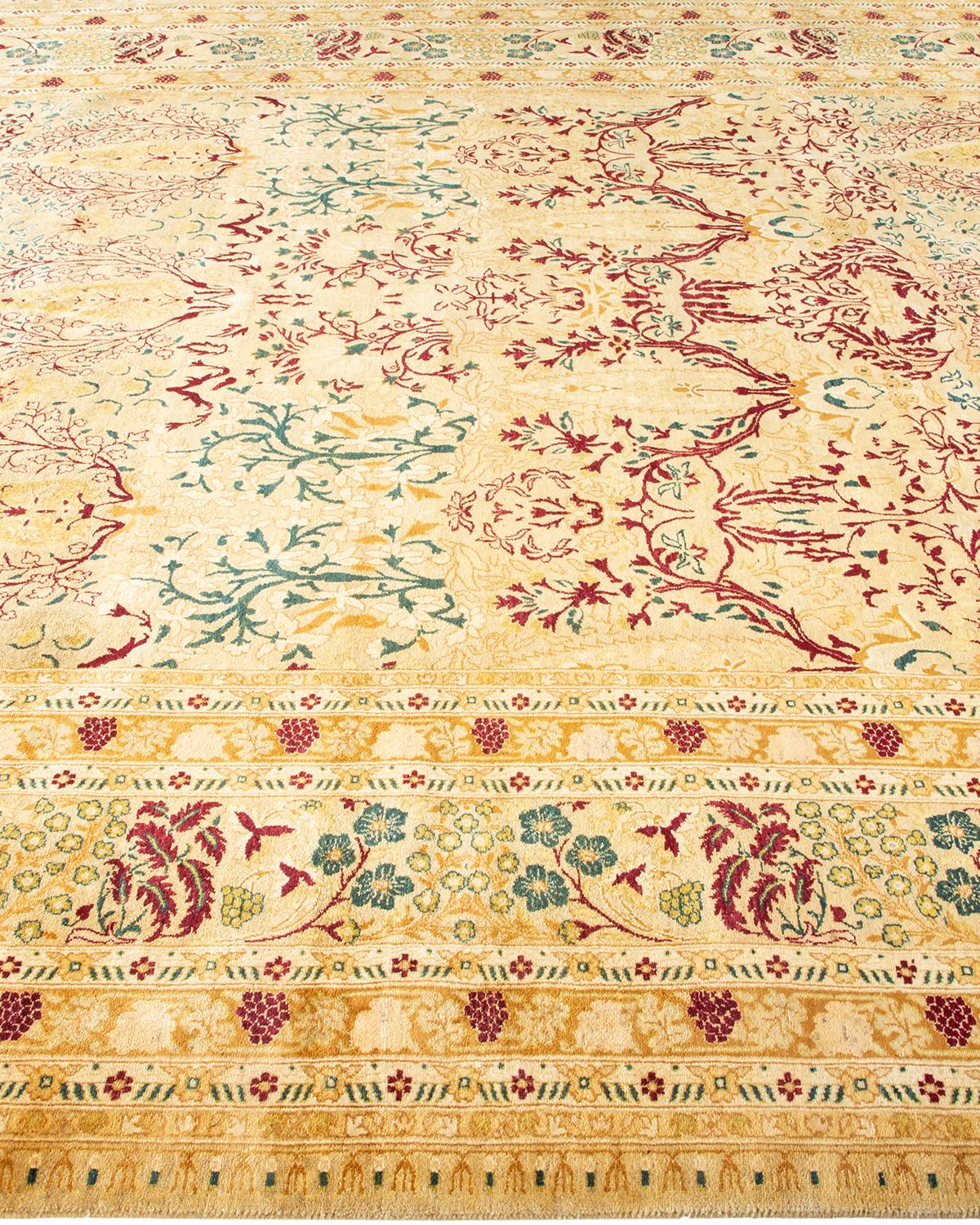 Tapis Mogul jaune à motifs floraux noués à la main, unique en son genre Neuf - En vente à Norwalk, CT