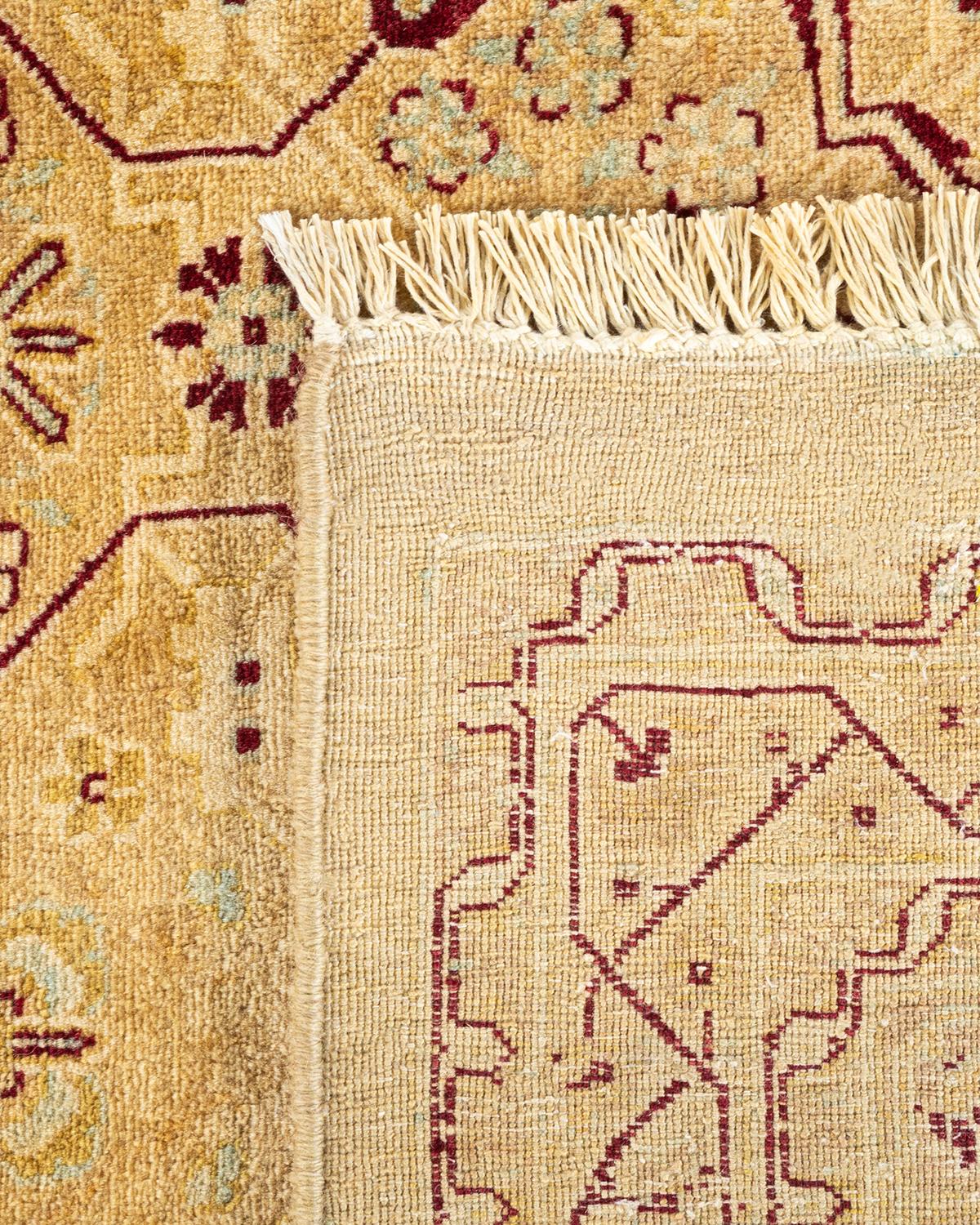 XXIe siècle et contemporain Tapis Mogul jaune à fleurs noué à la main, unique en son genre en vente