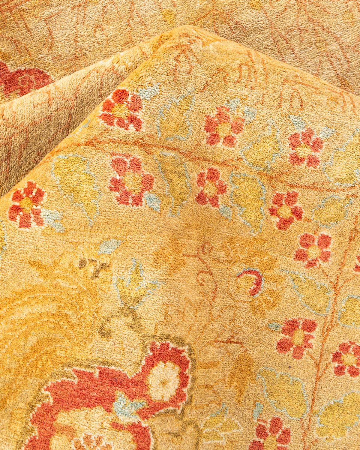 Tapis Mogul jaune à motifs floraux noués à la main, unique en son genre en vente 1