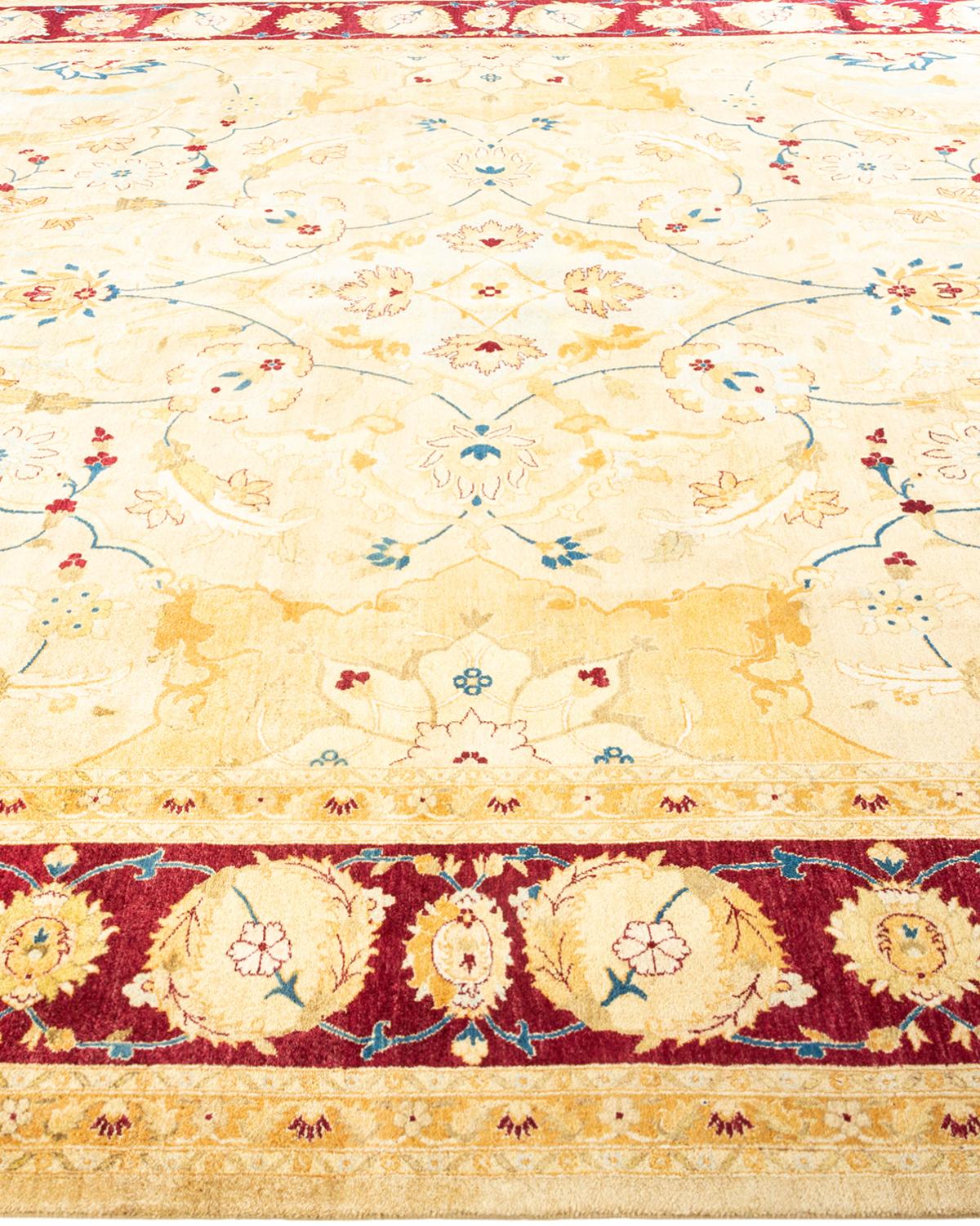 One-of-a-kind Hand Knotted Floral Mogul Yellow Area Rug In New Condition For Sale In Norwalk, CT