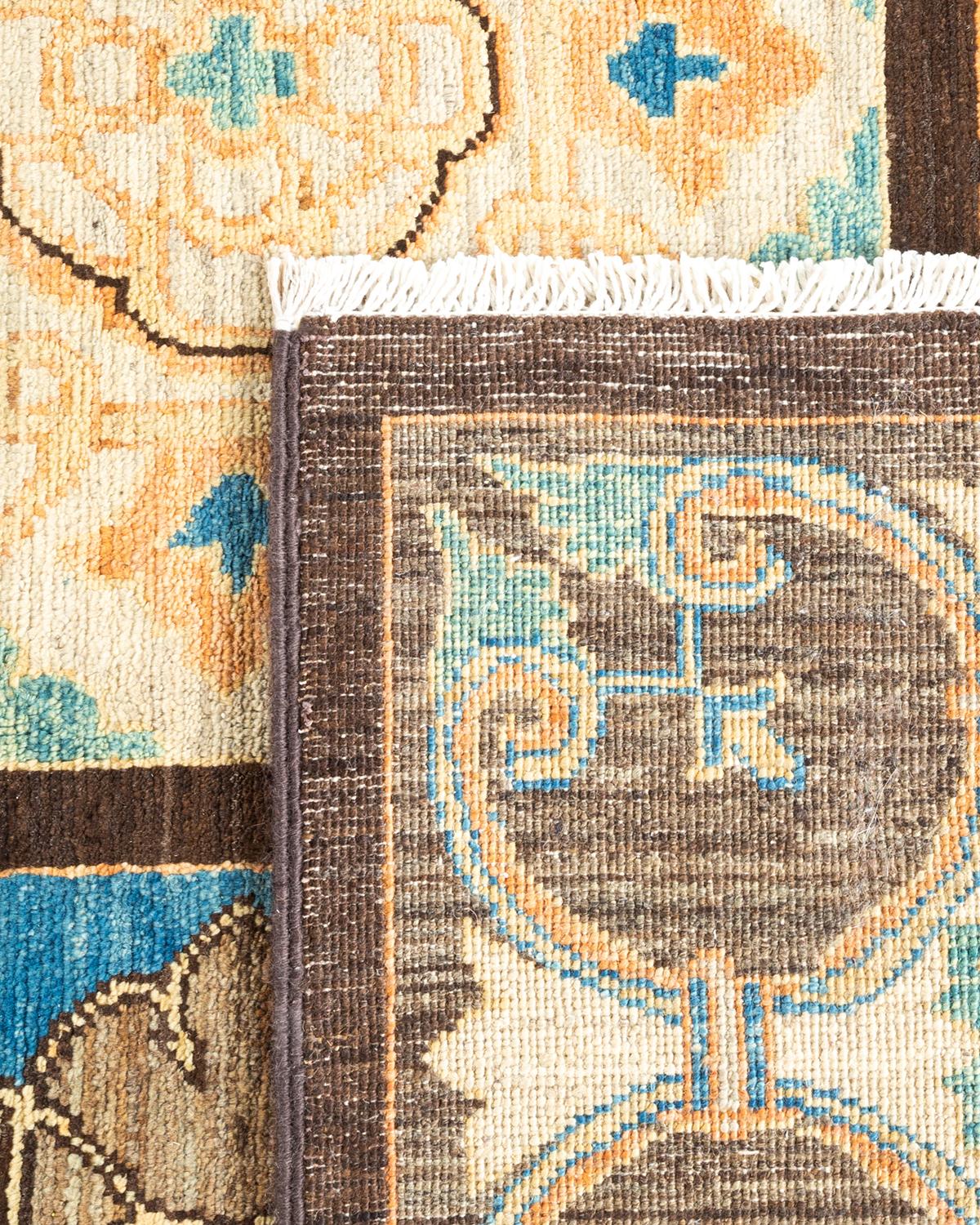 XXIe siècle et contemporain Tapis marron géométrique et éclectique noué à la main, unique en son genre en vente