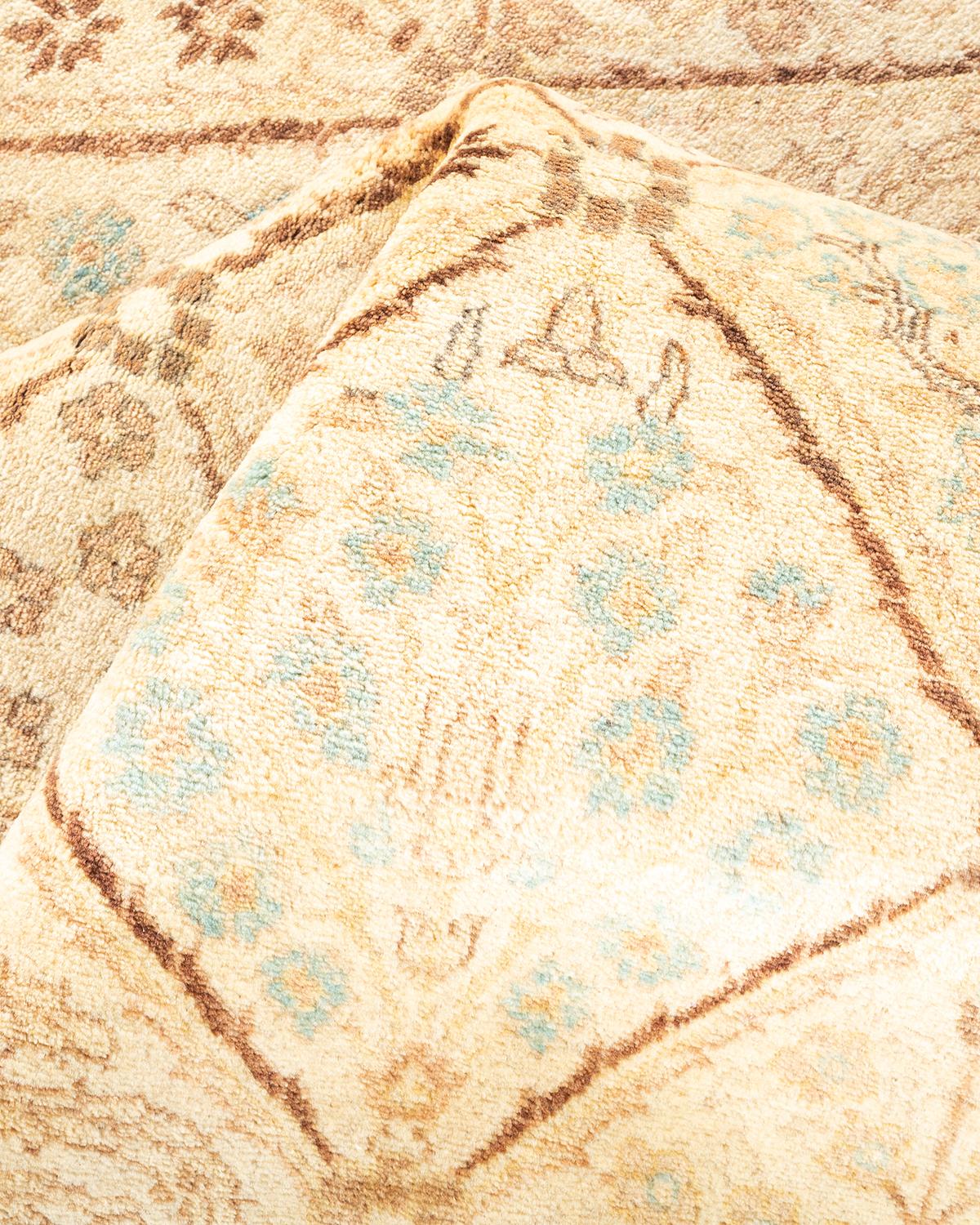 One-of-a-kind Hand Knotted Geometric Mogul Ivory Area Rug For Sale 1