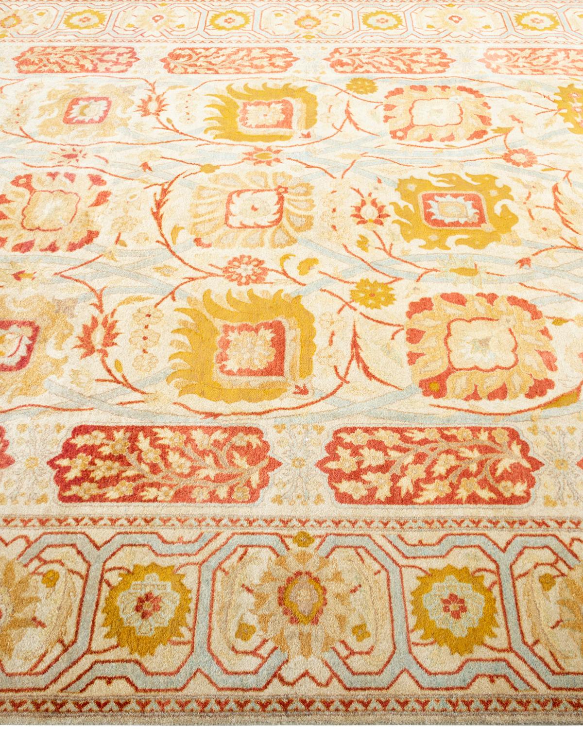 One-of-a-kind Hand Knotted Mogul Ivory Area Rug In New Condition For Sale In Norwalk, CT