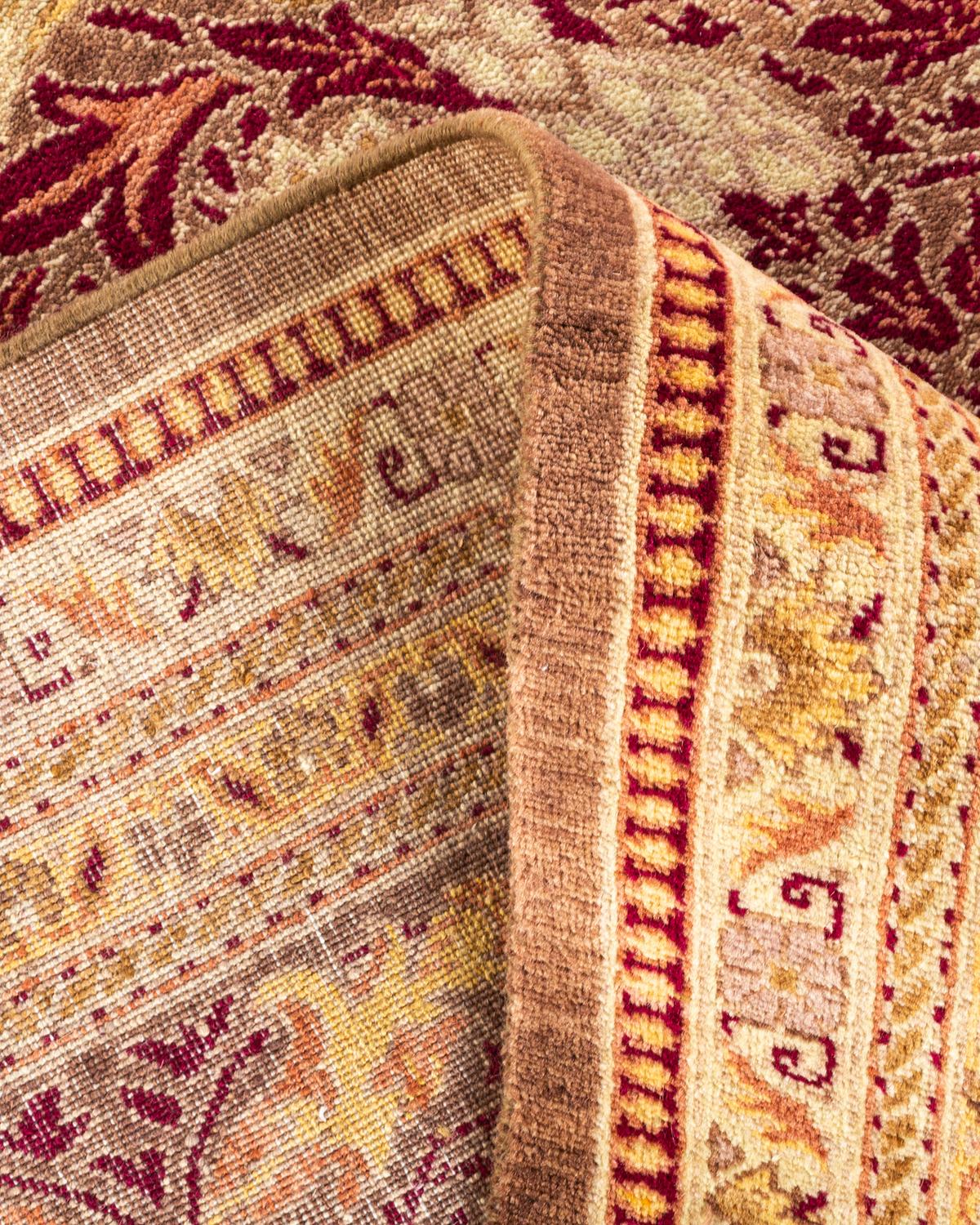 Handgeknüpfter, orientalischer, eklektischer, brauner Teppich, Unikat (Wolle) im Angebot