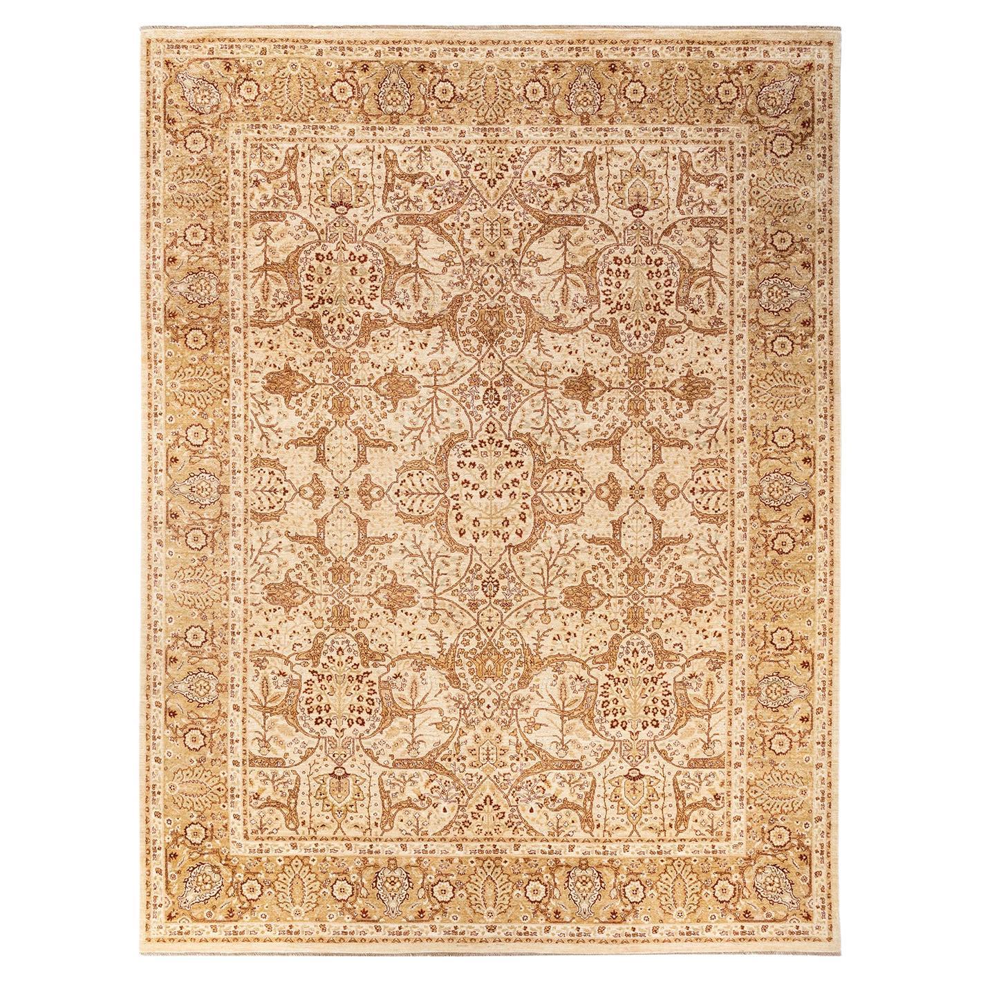 Tapis oriental éclectique ivoire noué à la main, unique en son genre