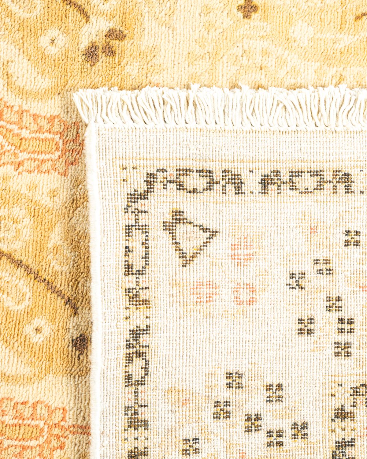 XXIe siècle et contemporain Tapis rose oriental éclectique noué à la main, unique en son genre en vente