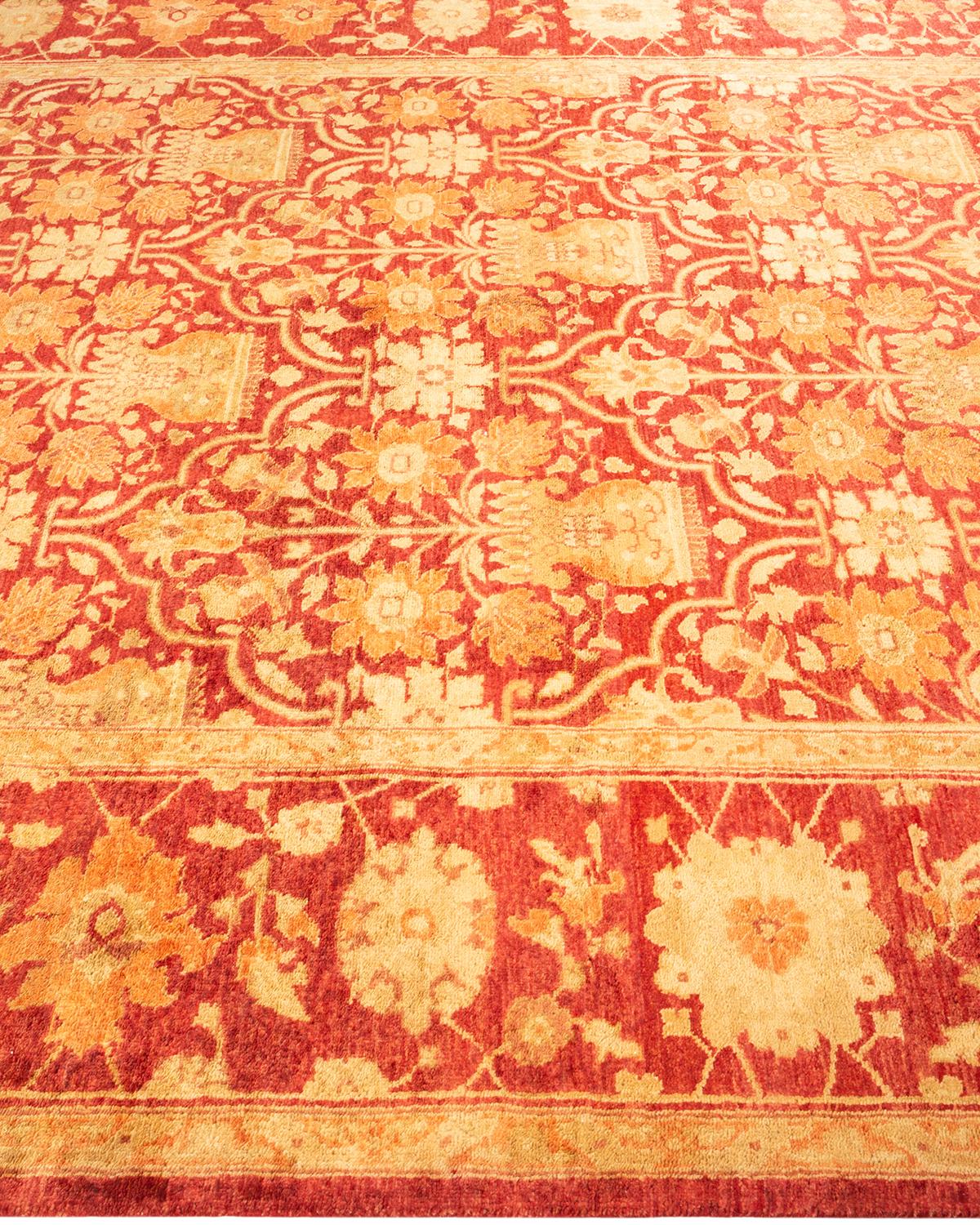Tapis rouge oriental éclectique noué à la main unique en son genre de 6' 1