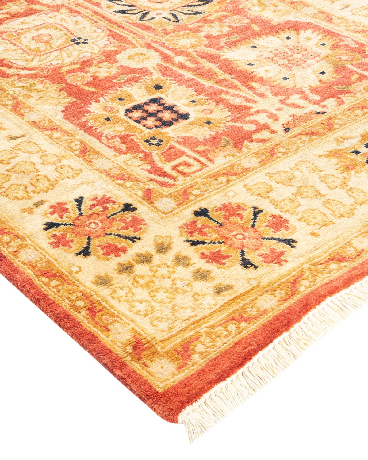 Frescas, llenas de vida y, sobre todo, lujosas, las alfombras de la colección Modern pueden revitalizar una habitación tradicional con la misma elegancia que un espacio más contemporáneo. El opulento dibujo de esta alfombra procede de la rica