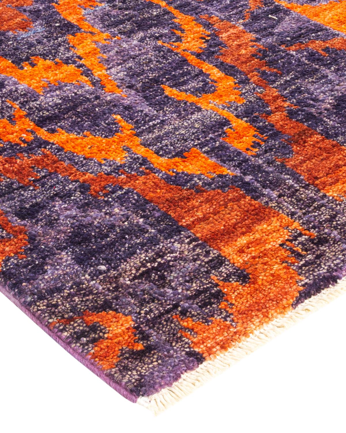 Frais, pleins d'esprit et surtout luxueux, les tapis de la collection Modern peuvent revigorer une pièce traditionnelle avec autant de grâce qu'un espace plus contemporain. Le motif opulent de ce tapis est issu de la riche tradition des textiles