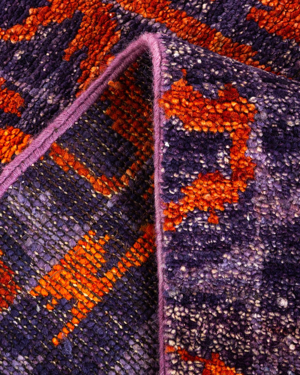Laine Tapis violet oriental moderne unique noué à la main, unique en son genre en vente