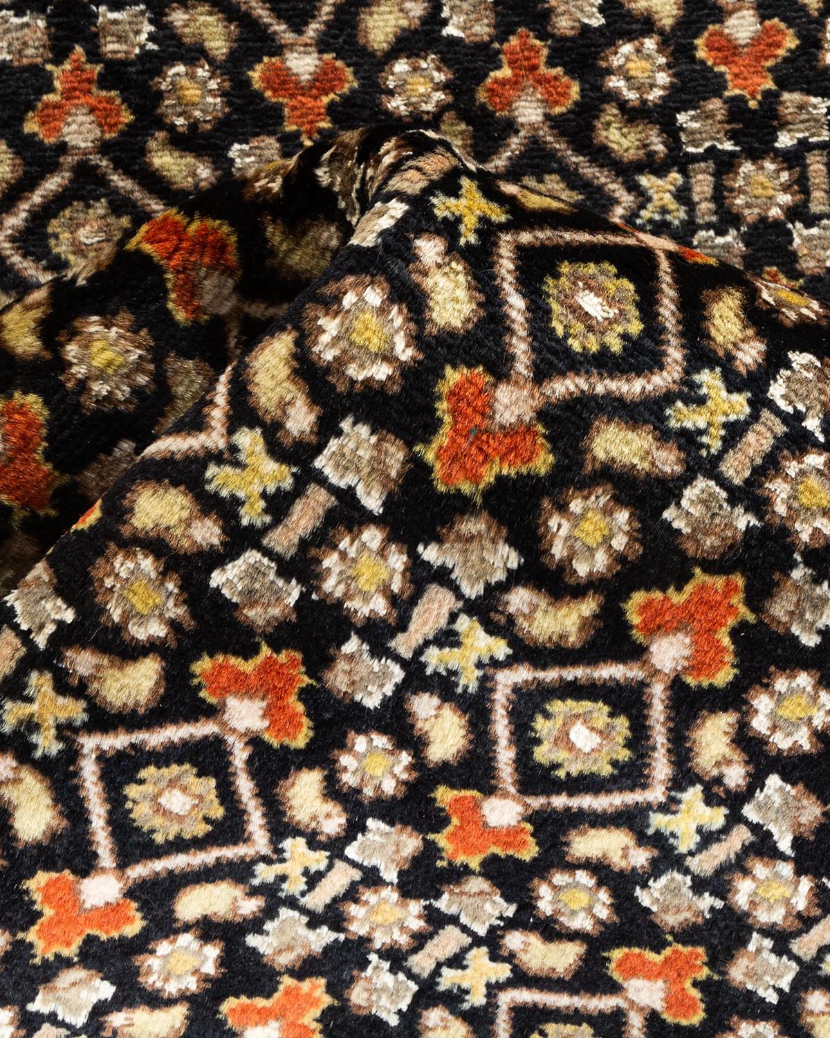 Handgeknüpfter, schwarzer Oriental Mogul-Teppich, Unikat im Angebot 1