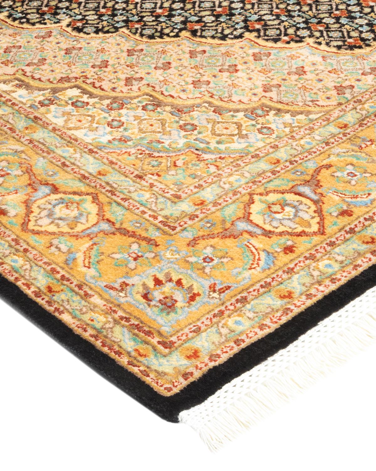 Avec leurs palettes discrètes et leurs motifs allover, les tapis de la collection Mogul apporteront une sophistication intemporelle à n'importe quelle pièce. Influencés par un éventail de motifs turcs, indiens et persans, les artisans qui tissent à
