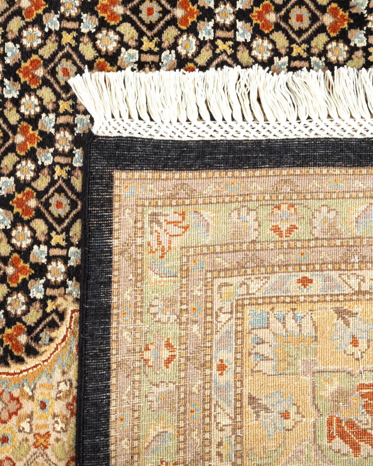 XXIe siècle et contemporain Tapis Oriental Mogul noir noué à la main, unique en son genre en vente