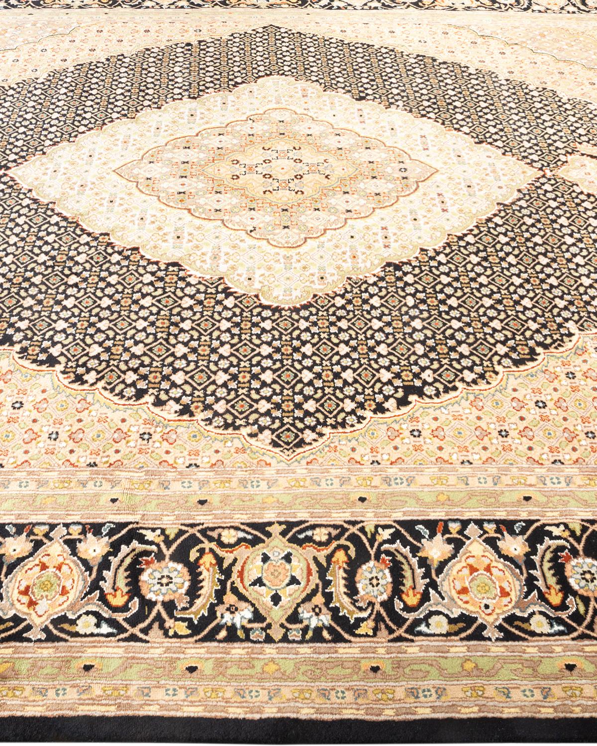 One-of-a-kind Hand Knotted Oriental Mogul Black Area Rug In New Condition For Sale In Norwalk, CT