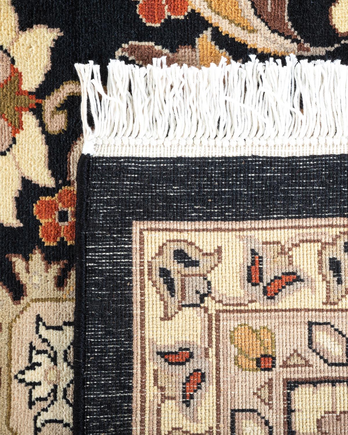 XXIe siècle et contemporain Tapis Oriental Mogul noir noué à la main, unique en son genre en vente