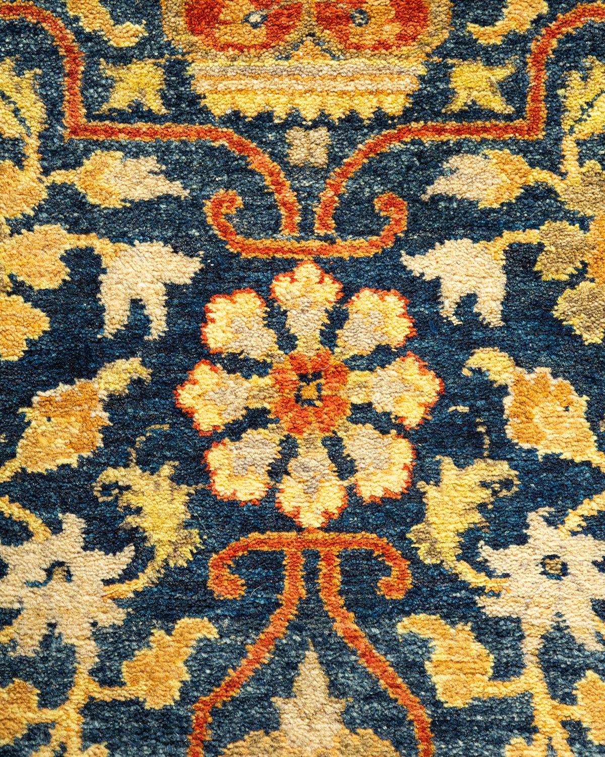 Pakistanais Tapis Oriental Mogul bleu noué à la main, unique en son genre en vente