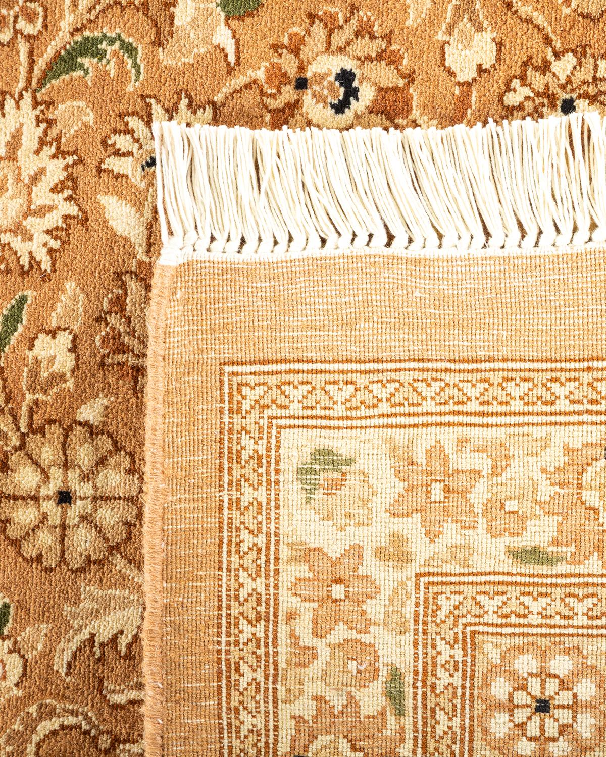 Handgeknüpfter orientalischer Mogul-Teppich in Braun, Unikat (21. Jahrhundert und zeitgenössisch) im Angebot