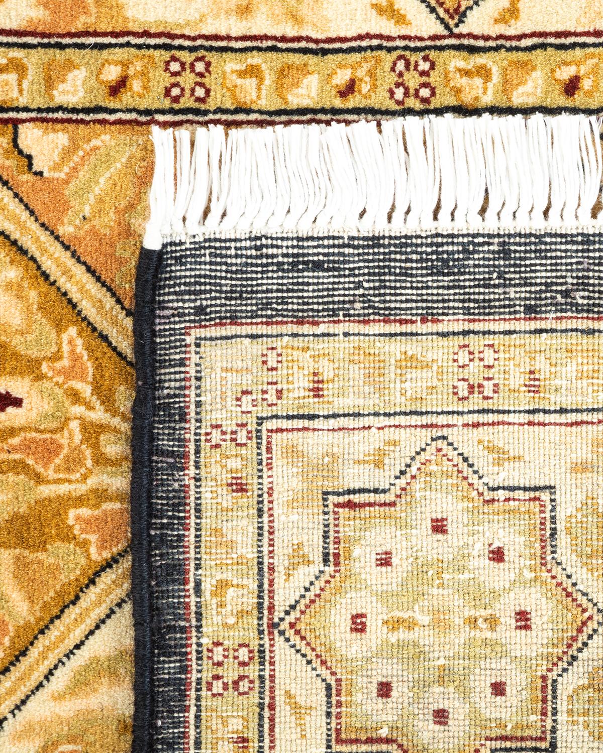 Handgeknüpfter orientalischer Mogul-Teppich in Braun, Unikat (21. Jahrhundert und zeitgenössisch)