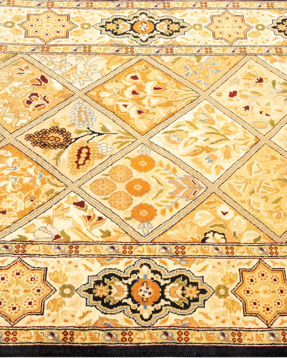 Handgeknüpfter orientalischer Mogul-Teppich in Braun, Unikat im Zustand „Neu“ in Norwalk, CT