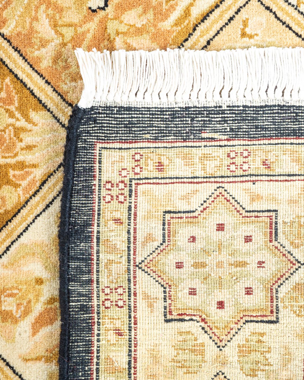 Handgeknüpfter orientalischer Mogul-Teppich in Braun, Unikat (21. Jahrhundert und zeitgenössisch)