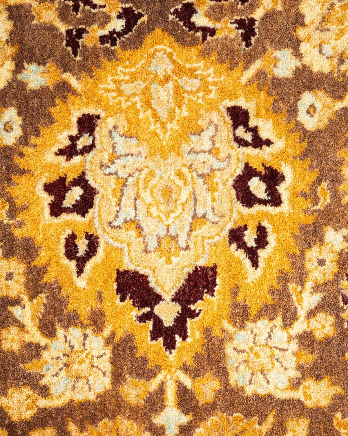 Handgeknüpfter orientalischer Mogul-Teppich in Braun, Unikat (Pakistanisch) im Angebot