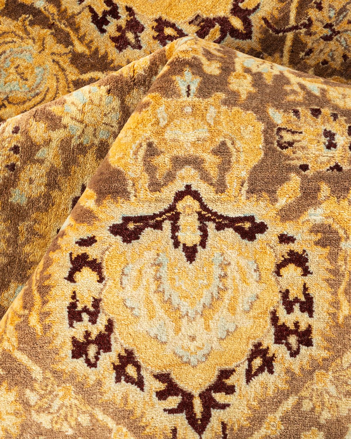 Handgeknüpfter orientalischer Mogul-Teppich in Braun, Unikat im Angebot 1