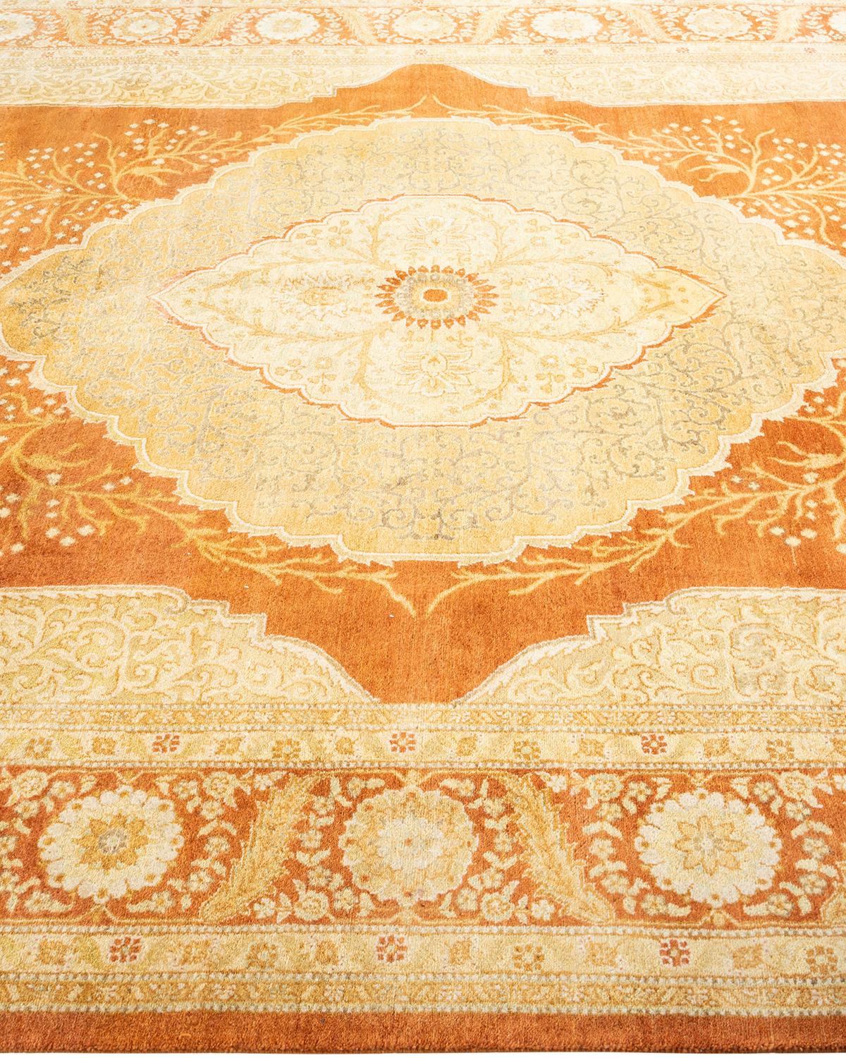 Handgeknüpfter orientalischer Mogul-Teppich in Braun, Unikat im Zustand „Neu“ im Angebot in Norwalk, CT