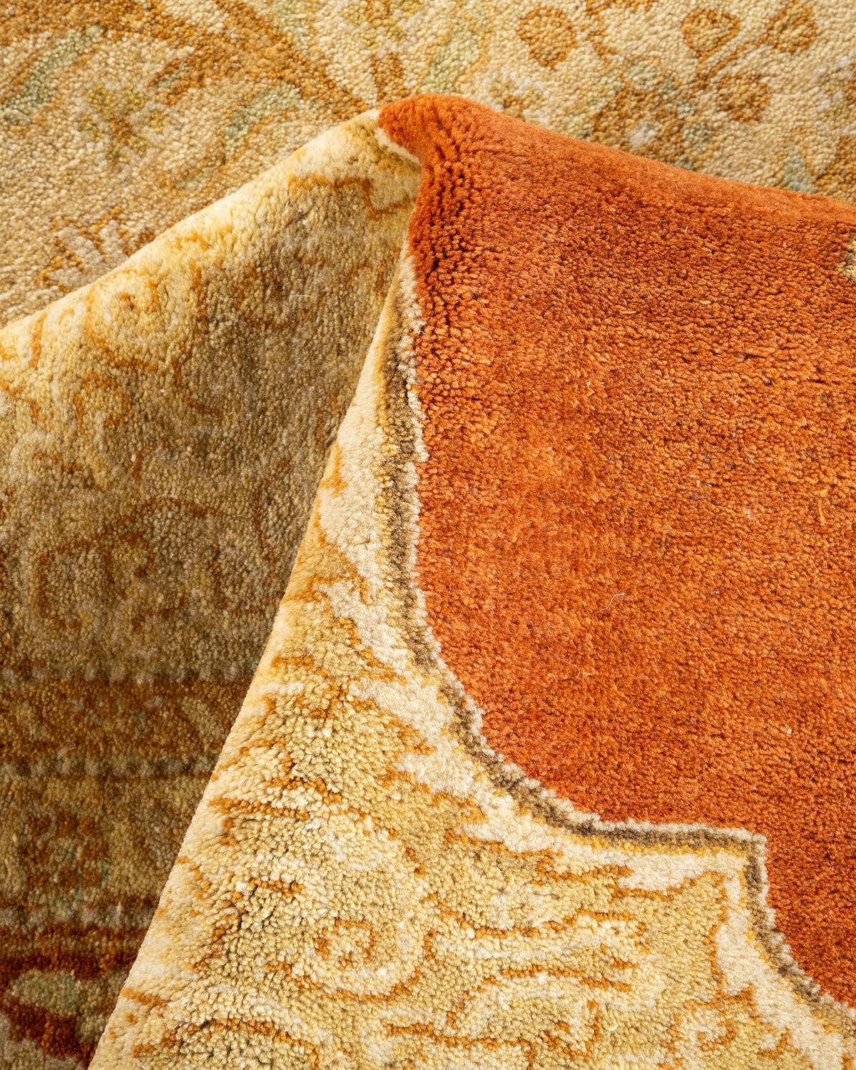 Handgeknüpfter orientalischer Mogul-Teppich in Braun, Unikat im Angebot 1