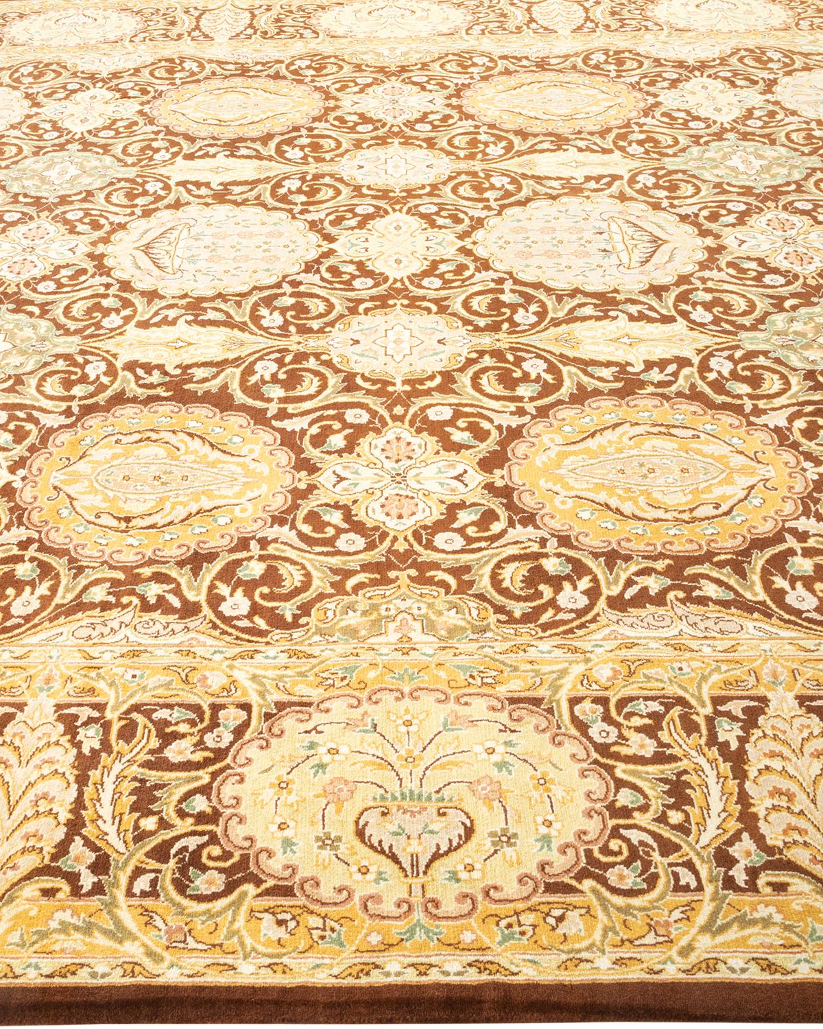 Tappeto orientale Mogul Brown, unico nel suo genere e annodato a mano In condizioni Nuovo in vendita a Norwalk, CT
