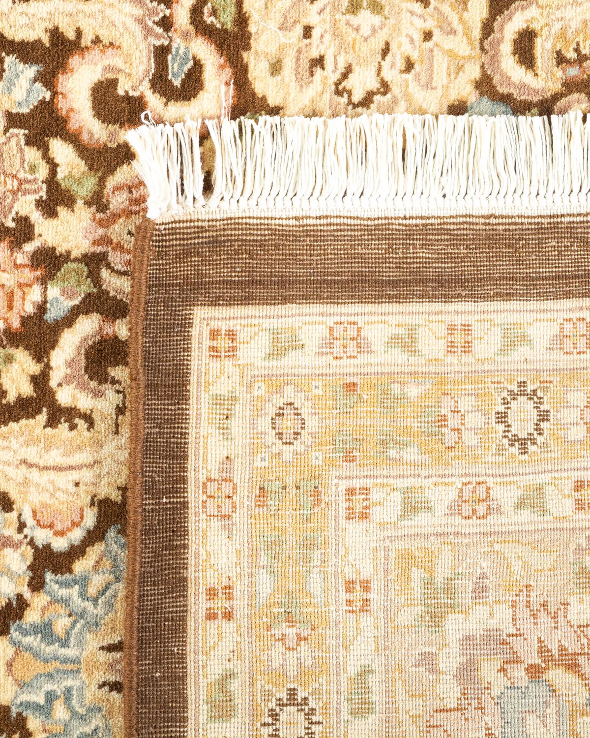 Handgeknüpfter orientalischer Mogul-Teppich in Braun, Unikat (21. Jahrhundert und zeitgenössisch) im Angebot