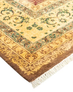 Handgeknüpfter orientalischer Mogul-Teppich in Braun, Unikat
