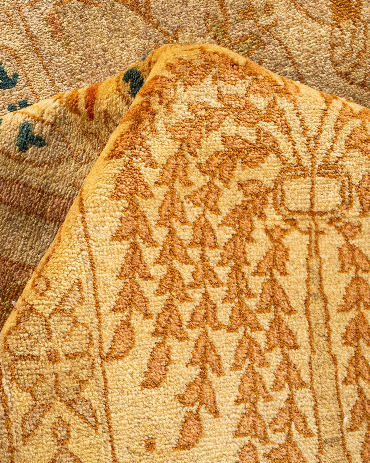 Handgeknüpfter orientalischer Mogul-Teppich in Braun, Unikat im Angebot 1