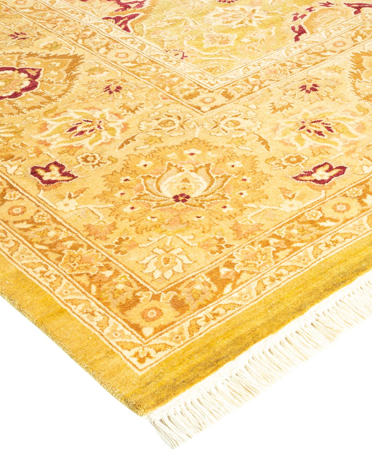 Avec leurs palettes discrètes et leurs motifs à l'envers, les tapis de la collection Mogul apporteront une sophistication intemporelle à n'importe quelle pièce. Influencés par un éventail de motifs turcs, indiens et persans, les artisans qui tissent