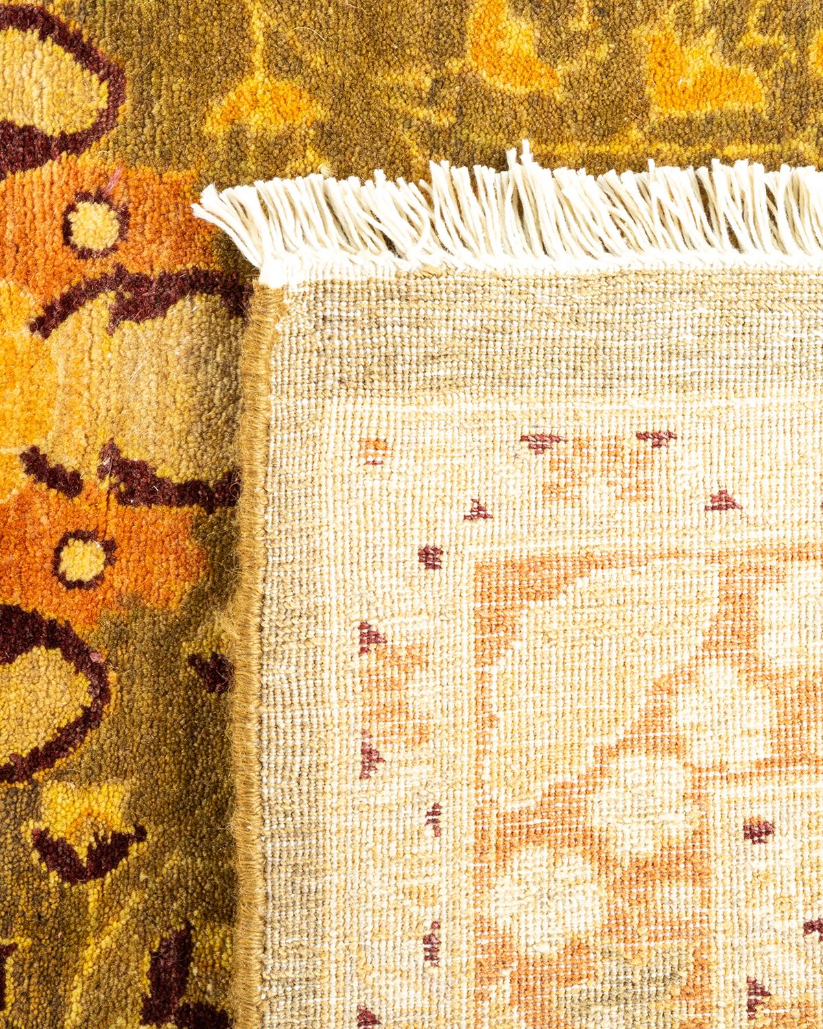 XXIe siècle et contemporain Tapis unique noué à la main Oriental Mogul vert, unique en son genre en vente
