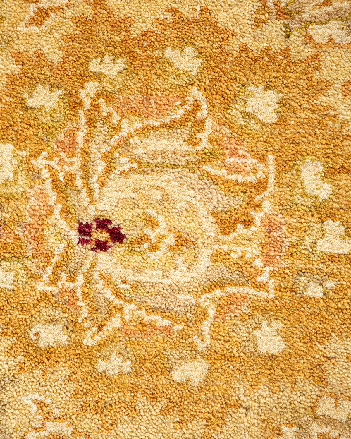 Pakistanais Tapis Oriental Mogul vert noué à la main, unique en son genre en vente